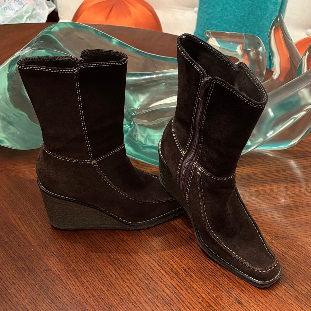 Steve Madden Dark Brown Suede Wedge Boots